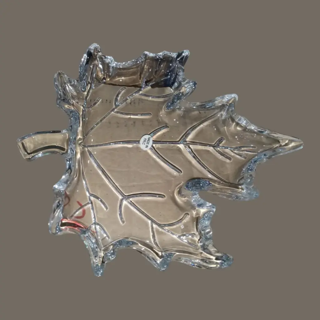 ✅Glass Fruit Plate -Leaf Shape 1 pcs